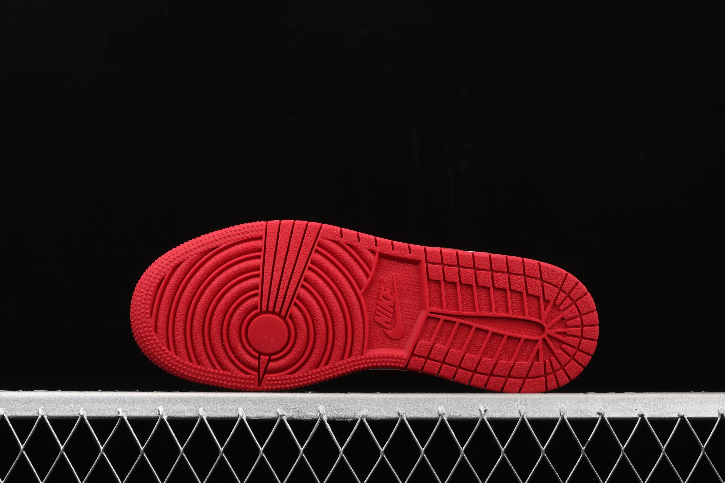 All categories Air Jordan Jordan series basketball shoes Air Jordan 1 Mid Air Jordan 1 Mid AJ1 Joe 1 black red China basketball shoes 554725-028